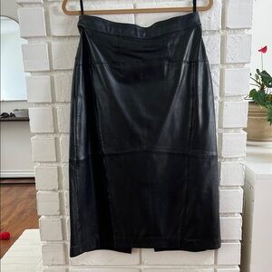 Chic Vintage Black Leather Pencil Skirt